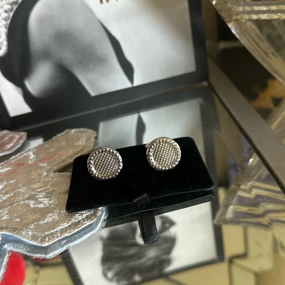 Men’s Silver Tone Cufflinks Round Textured Formal Wedding Classic NWOT